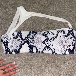 This is so cute I have only worn once